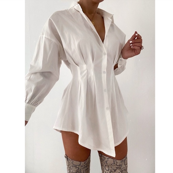 Rouge! Tops - White Waist Fitted Drop Shoulder Buttoned Shirt